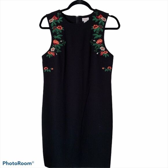 Pixley‎ Black w/ Floral Embordered Details - Picture 1 of 7